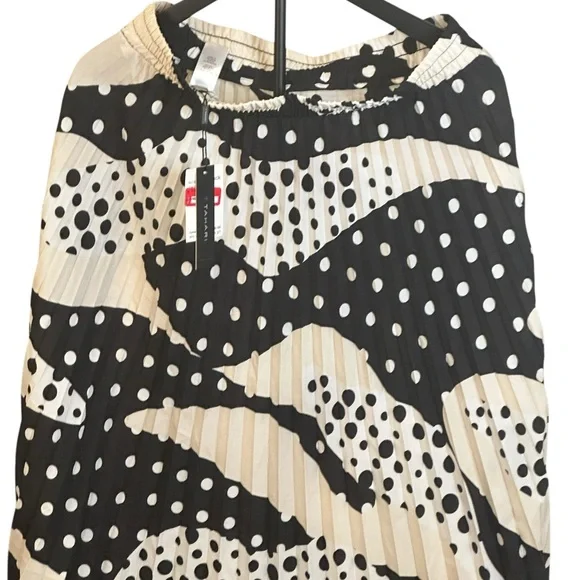 Tahari Black and Cream Polka Dot Midi Skirt - Picture 6 of 11